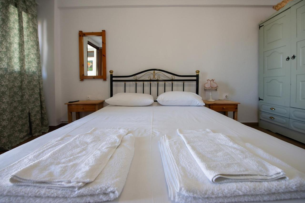Ferienwohnung Mala - Μάλα Áfitos Exterior foto